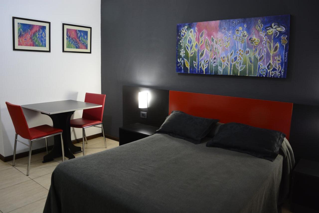 Apart Hotel Alvear Rosario Luaran gambar